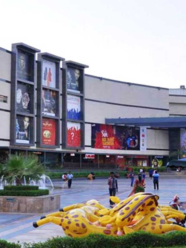 10 Biggest Shopping Malls of Delhi
